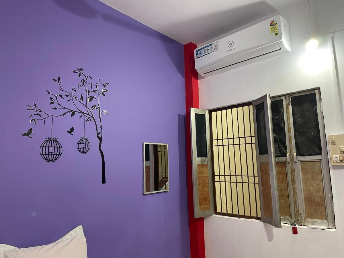 Indra Paying Guest House Varanasi Eksteriør billede